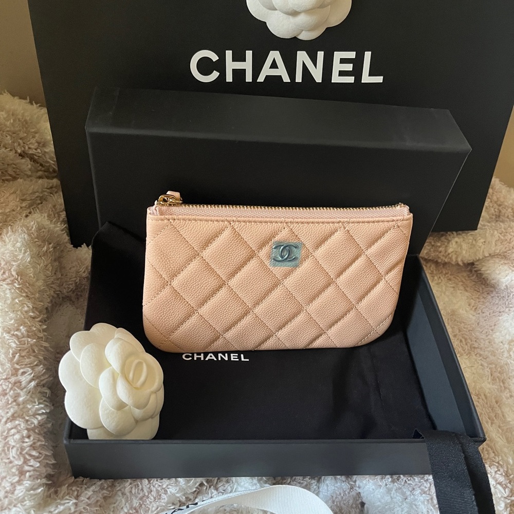 💕SOLD-Chanel Caviar Light Beige Small O Case - 23s